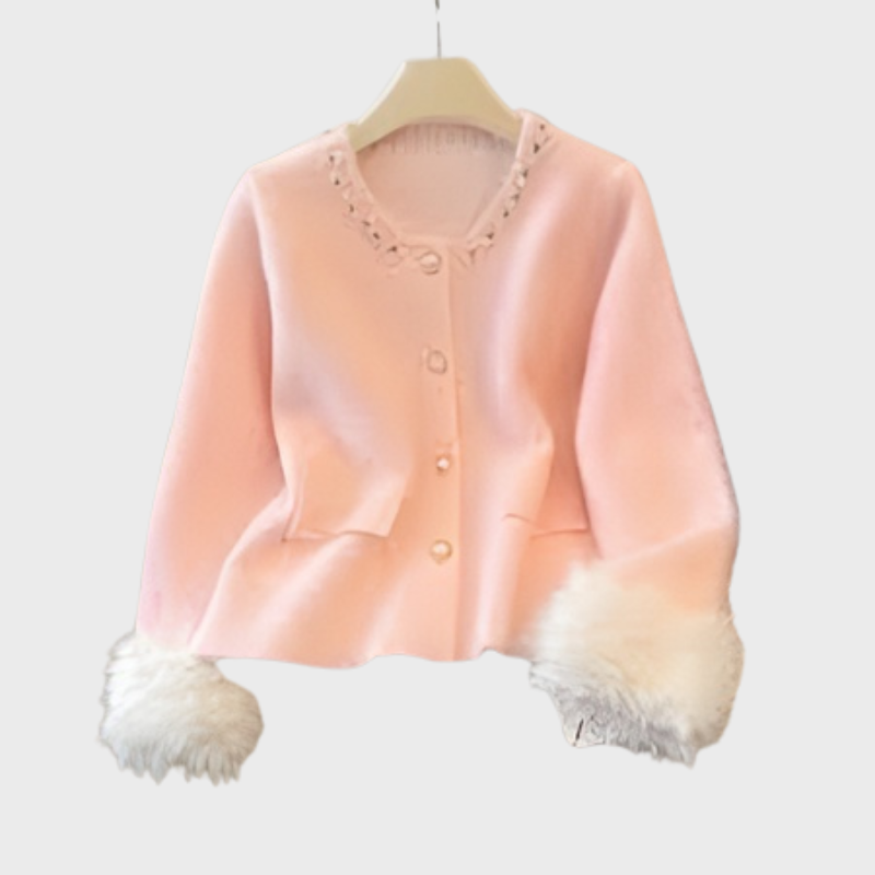 Kofta med pärldetaljer och eleganta knappar