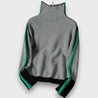 Damtröja med hög krage och mönster