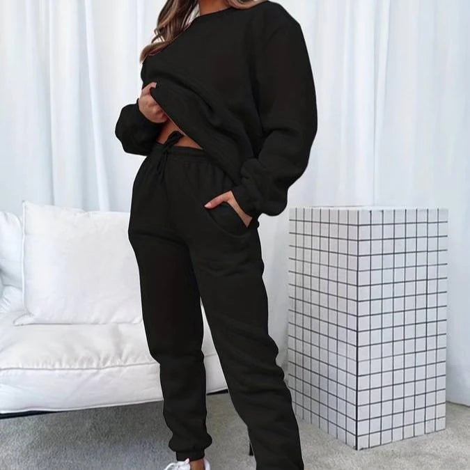 Kvinnors avslappnade vardagsdräkt i två delar