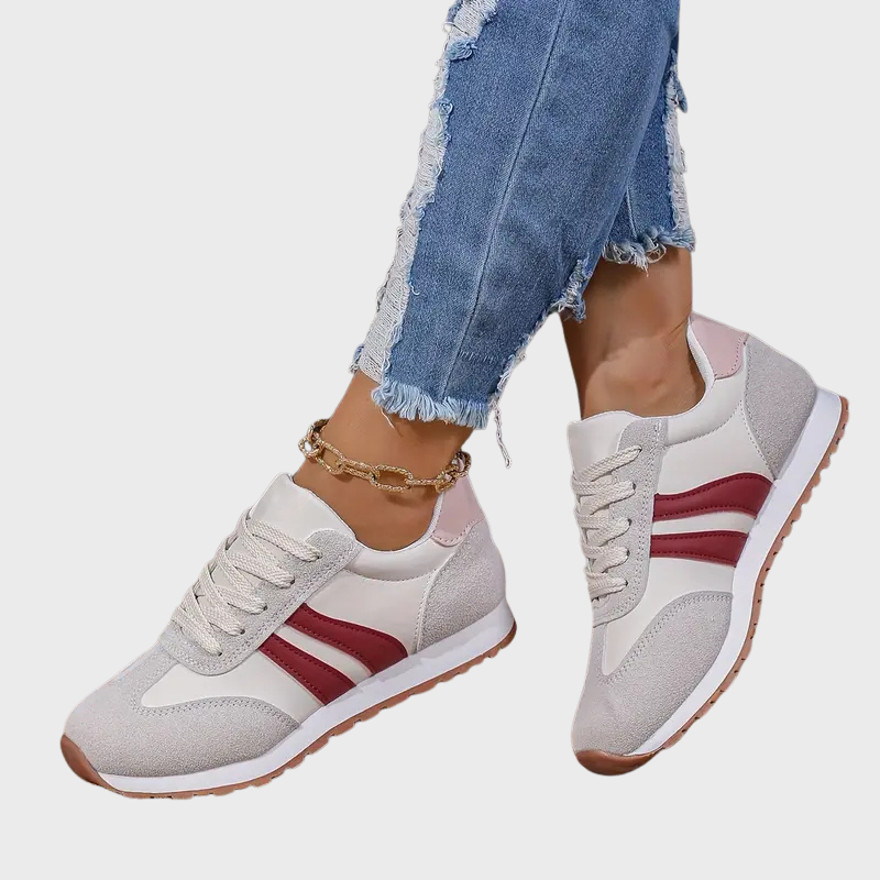 Damsneakers med snörning och kontrastdetaljer
