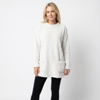 Mjuk midjelång damtröja i avslappnad passform