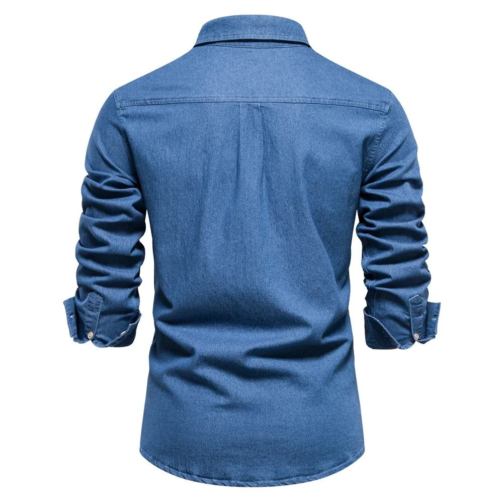 Herrskjorta i slim fit med lång ärm, knäppning och klassisk krage