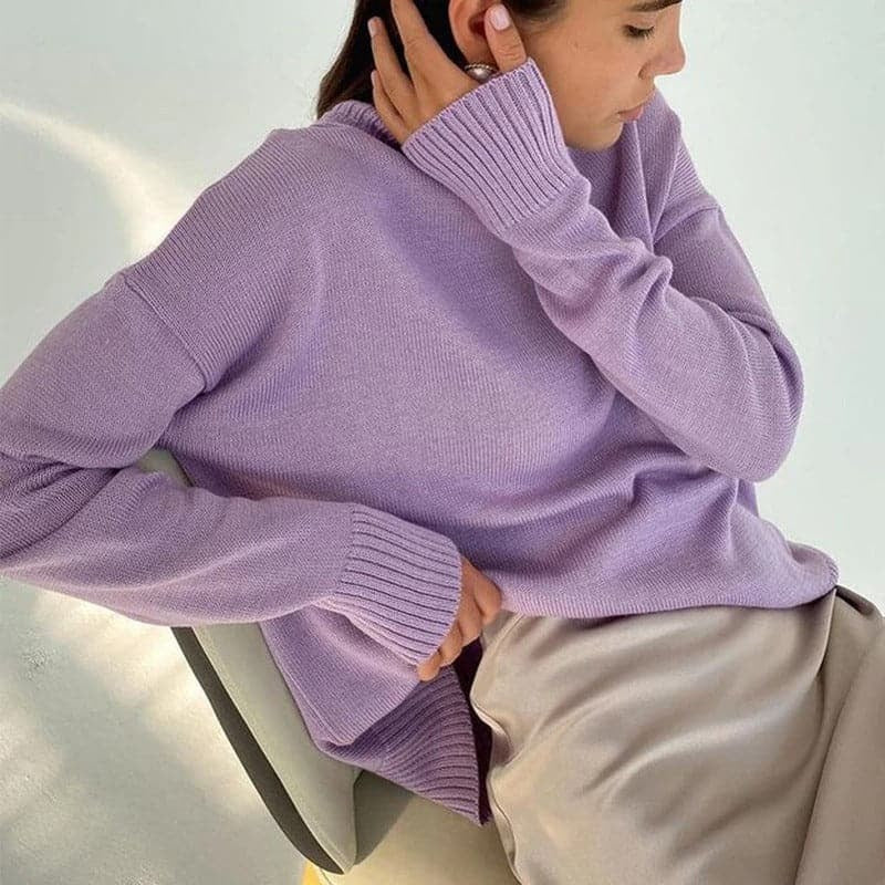 Stickad tröja för dam med hög hals