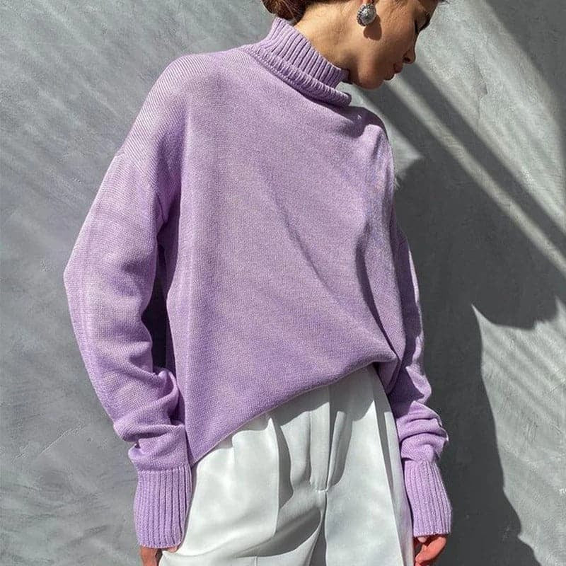 Stickad tröja för dam med hög hals