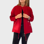 Kofta med dragkedja och eleganta fickdetaljer