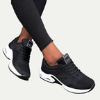 Unisex sneakers med snörning och vit sula