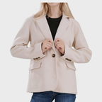 Välskuren damkavaj med enkelknäppning