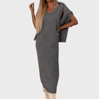 Stickad tvådelad klänning med elegant rund hals